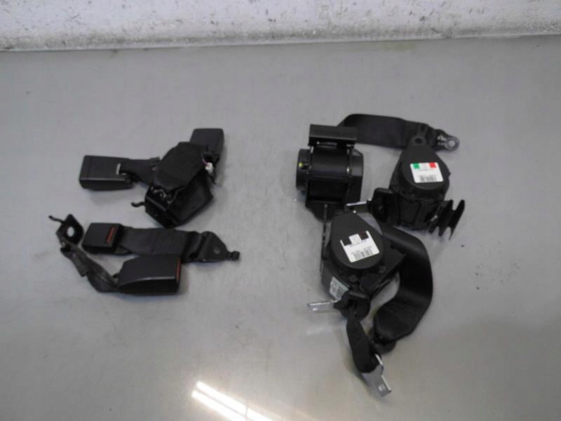 фото №7, Заднє сидіння задня задня ремені заскочки bmw 3 f30