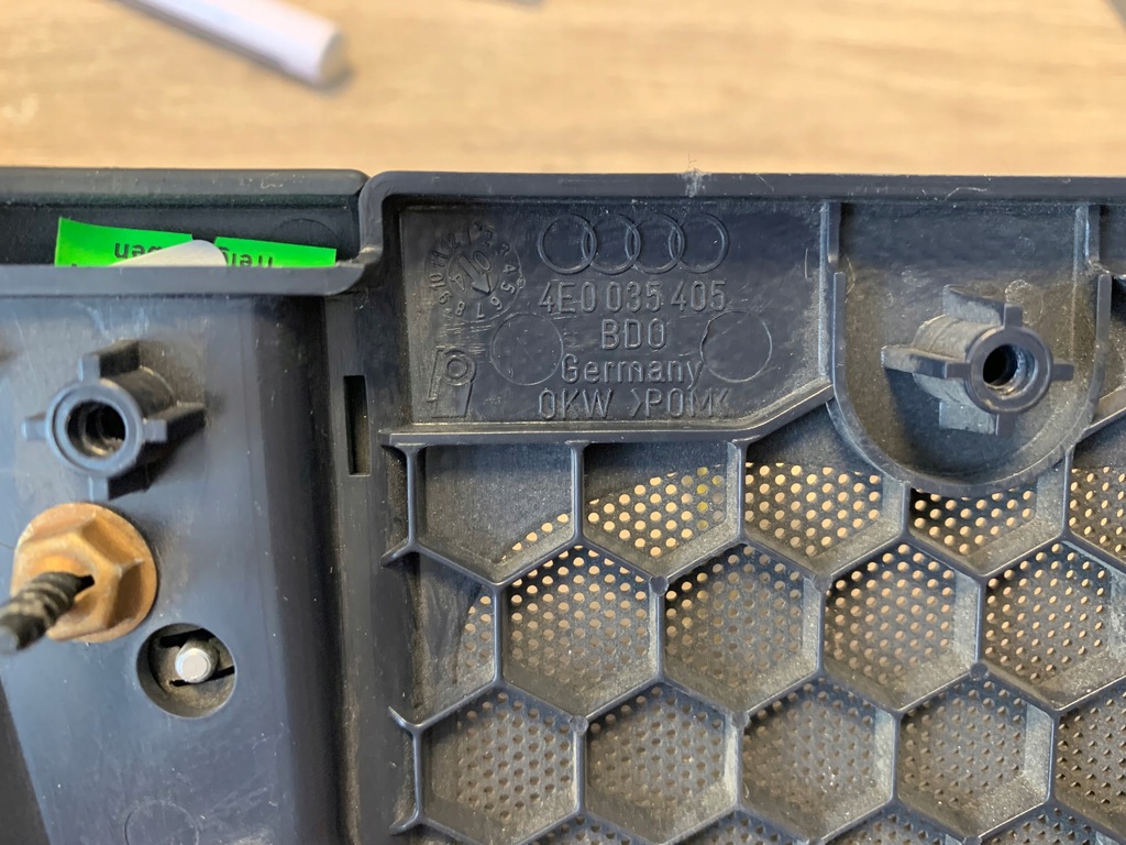 фото №11, 4e0035405 audi a8 d3 защита динамика bose левая