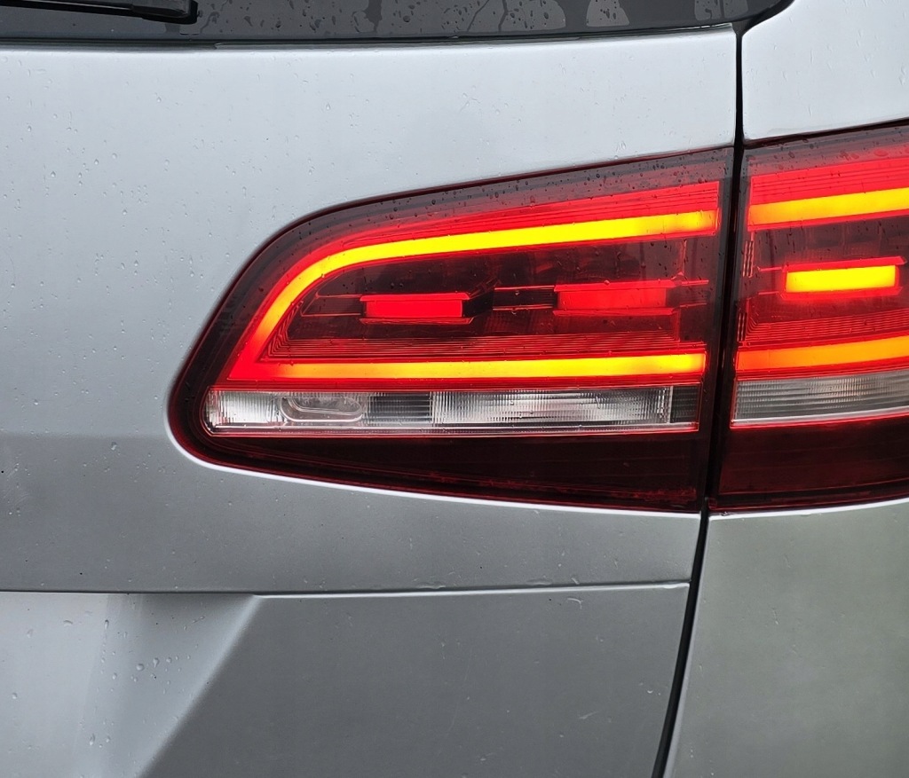 Купити Фара задня правий задній правий w кришці  vw sharan 2 7n рестайлінг  led