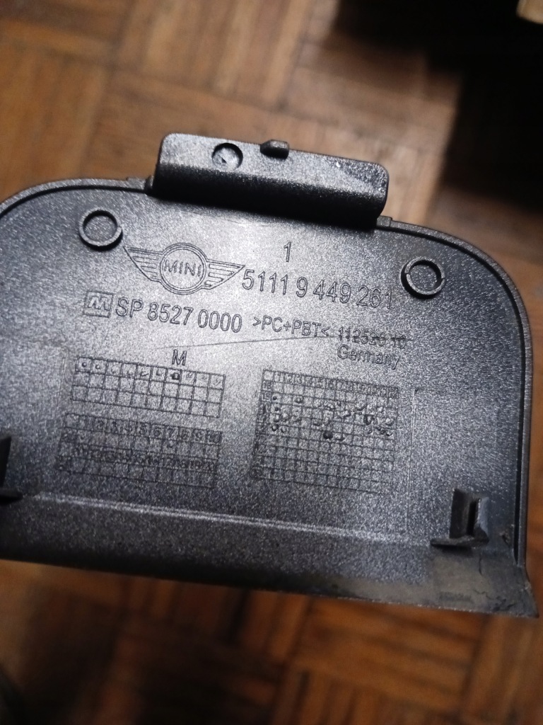 Заглушка фаркоп бампера перед mini f60 9449261 оригінал Оригінал