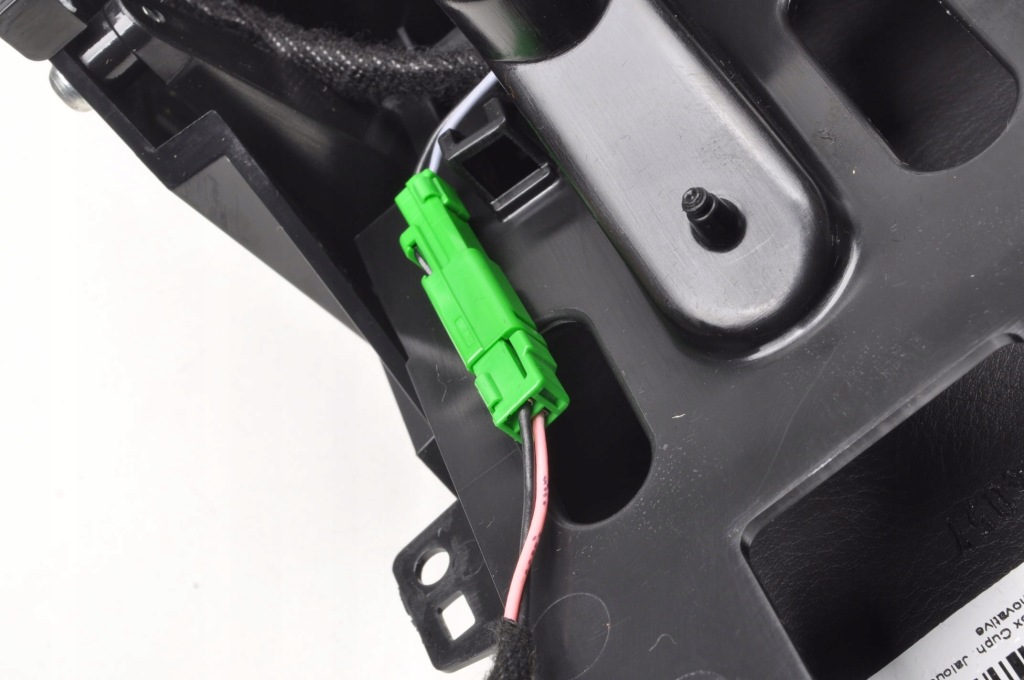 Volvo s60 3 v60 2 крепеж на кружка 32260254 Киев