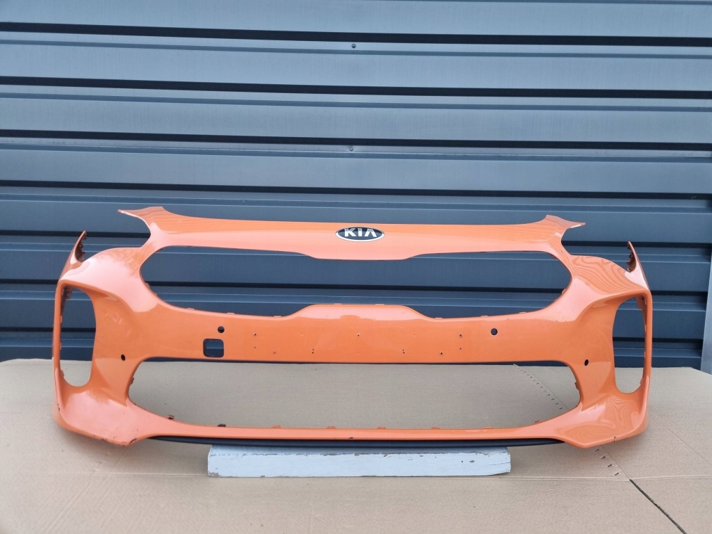 Купити Kia stinger 2017- бампер перед оригінал g091