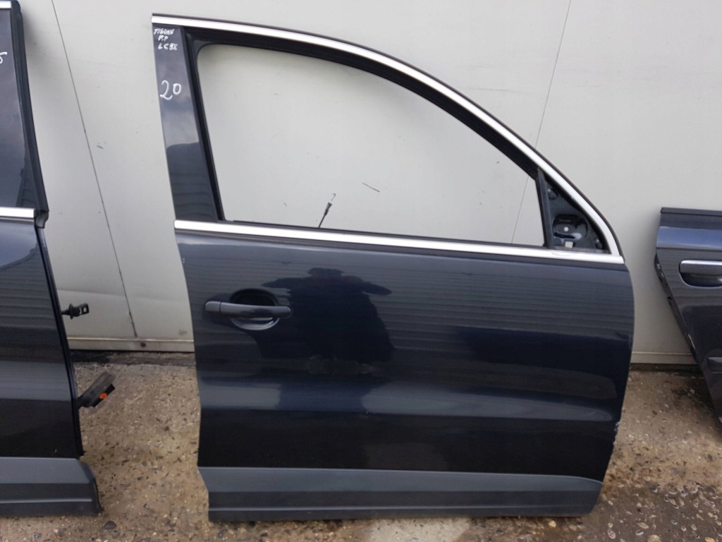 фото №1, Vw tiguan i 5n 06-15r дверь правое перед lc9x