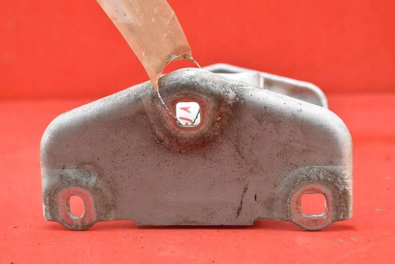 фото №8, Петля lewego створки нижній 527428b opel vivaro a 1 i lift 06-14