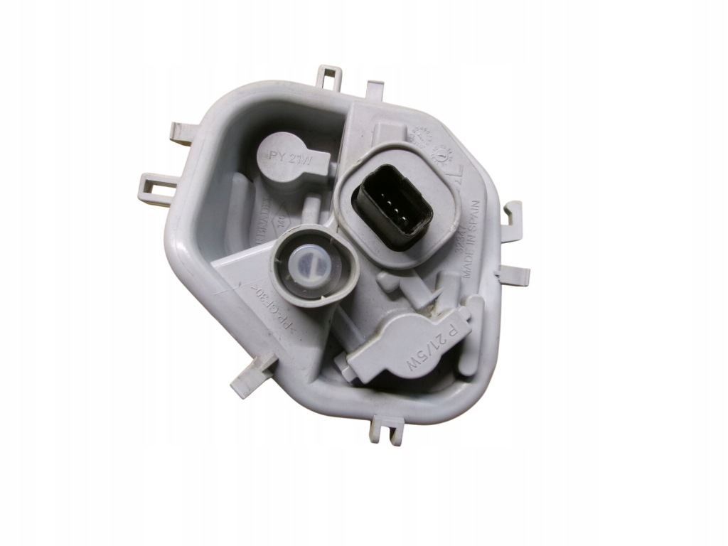 Купити Вкладиш праві фари задній renault captur 1 13-16