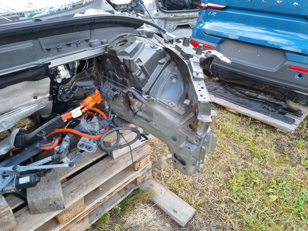 фото №3, Volvo xc60 ii четверть лонжерон подкрылок левая правая перед передняя