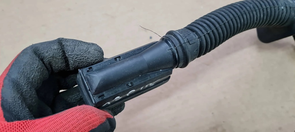 фото №7, A4 b9 8w штекер колодка дверь перед 4h0972702 a5 8w vw audi