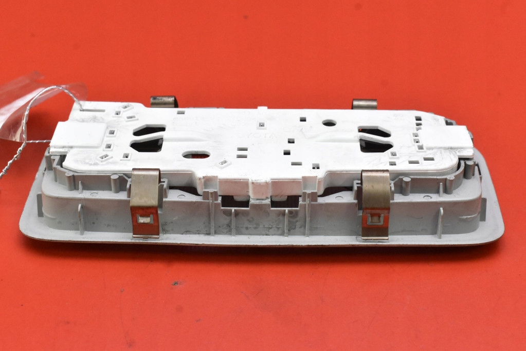 фото №6, Лампа освещение салона задняя 81250-05030 toyota verso 1 i 09-13
