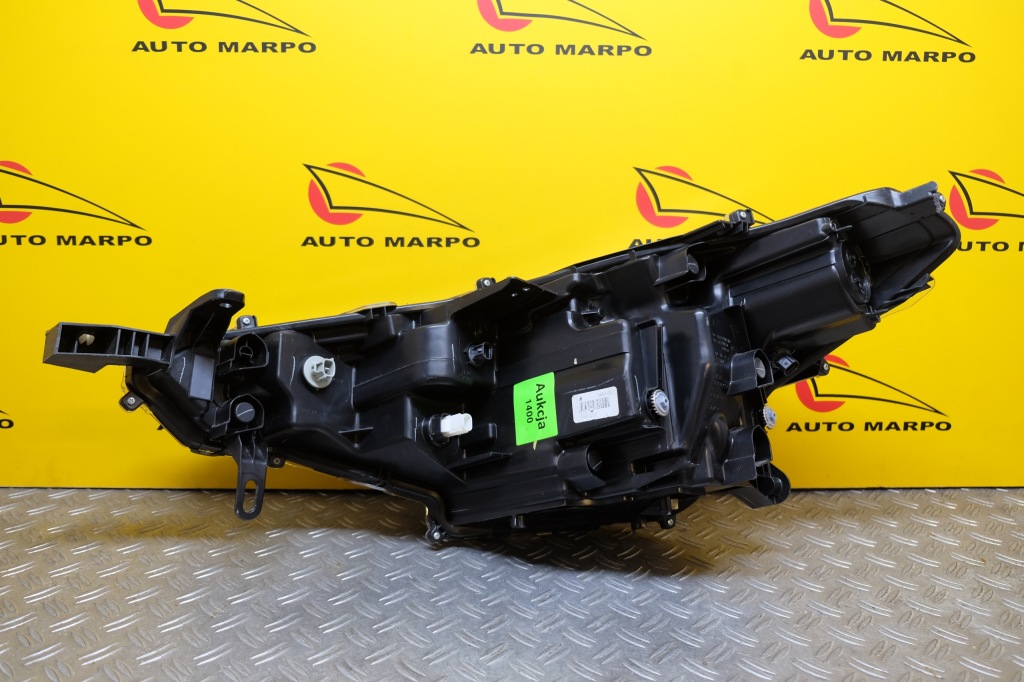 Toyota corolla cross 2022- фара фара full led права срібляста америка Доставка