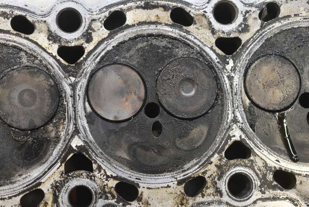 фото №8, Головка двигуна 9636896880 citroen c3 1 i 1.4 hdi 70 km 02-10