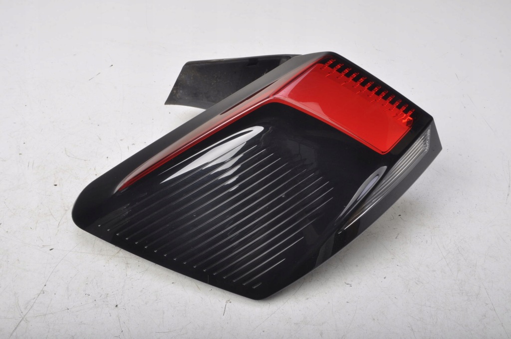 фото №1, Peugeot 3008 ii лампа левая задняя левый задняя