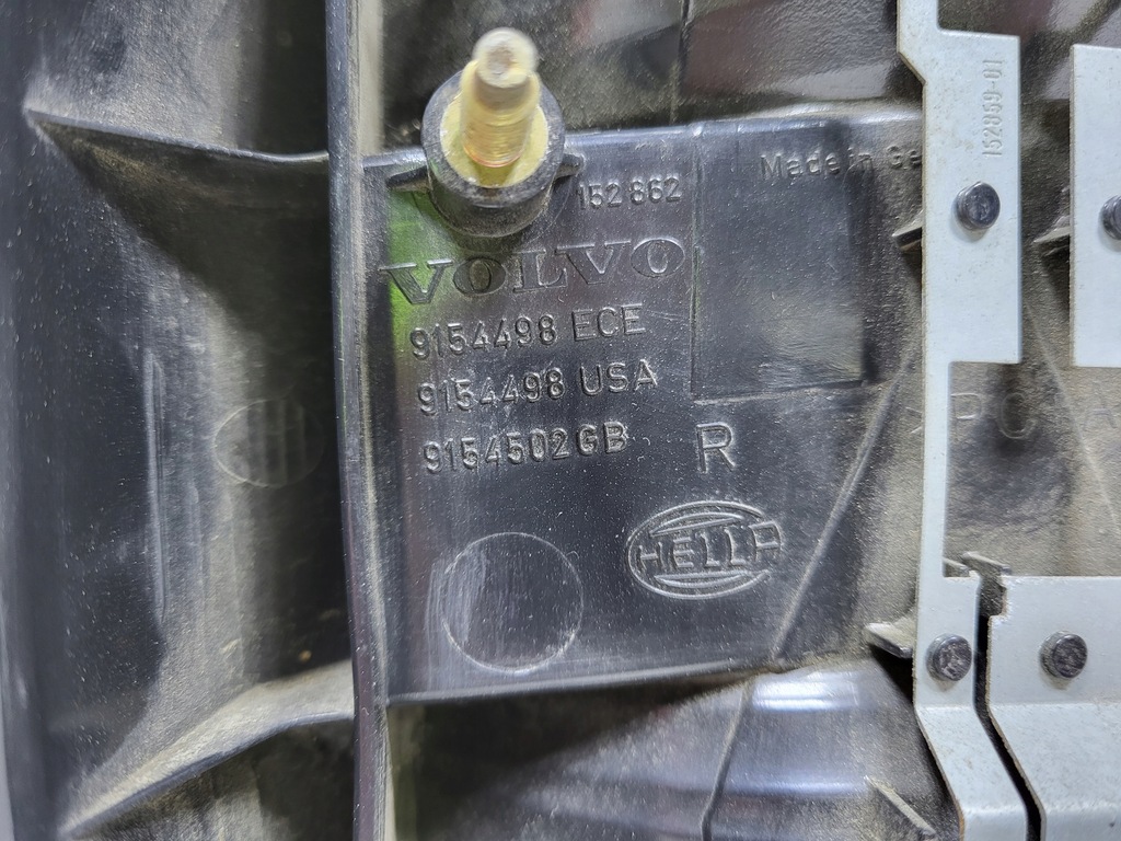 фото №7, Volvo v70 ii лампа задняя правая 9154498