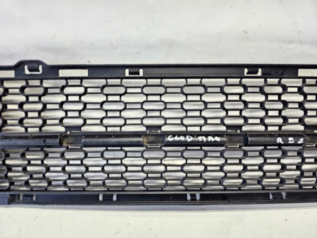 Решётка бампера средняя перед mini cooper r55 r56 Оригинал