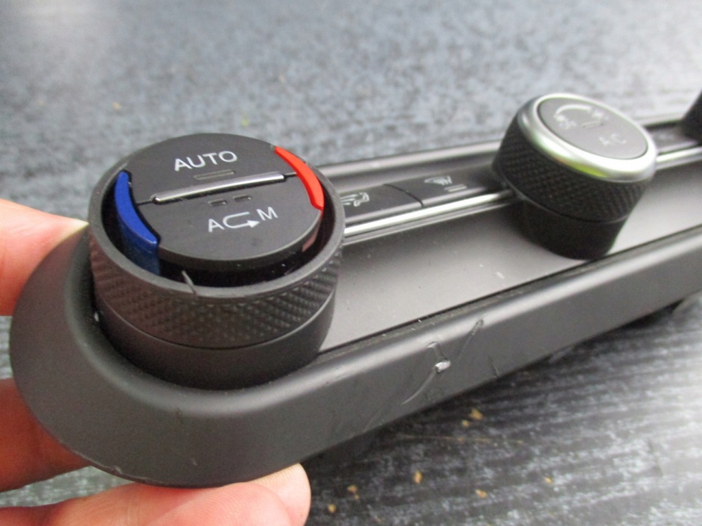 фото №3, Панель кондиционера alfa romeo stelvio 01561390660