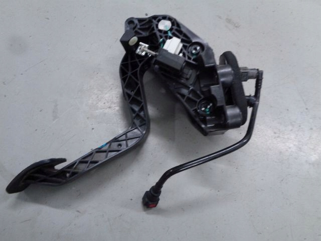 фото №1, Ford ecosport mk2 14 педаль зчеплення cn15-7b633-ac