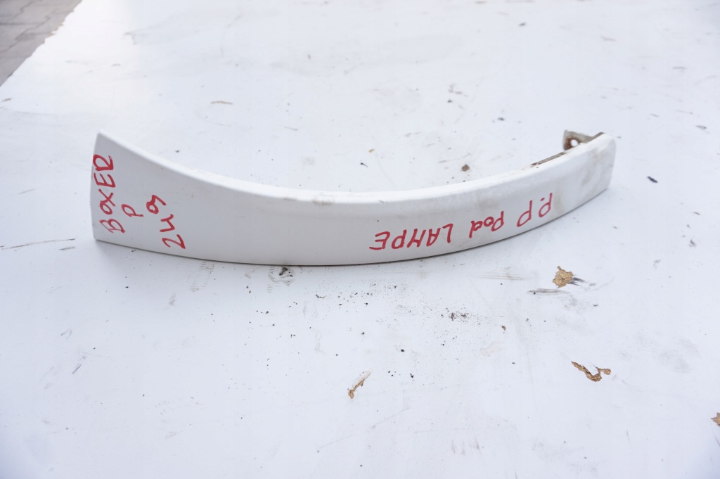 фото №1, Заглушка молдинг лампы правый перед peugeot boxer ii