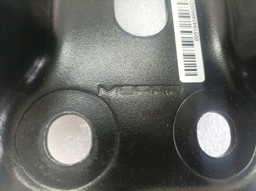 фото №4, Кронштейн рычага левый задняя jeep renegade lift 005194549600