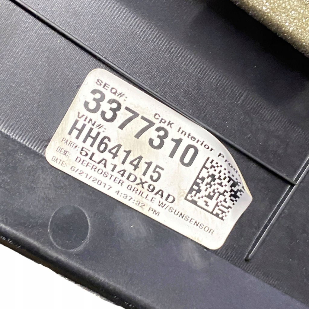 Dodge challenger 2017 форсунки / ґрати обдув панелі приладової панелі Ціна