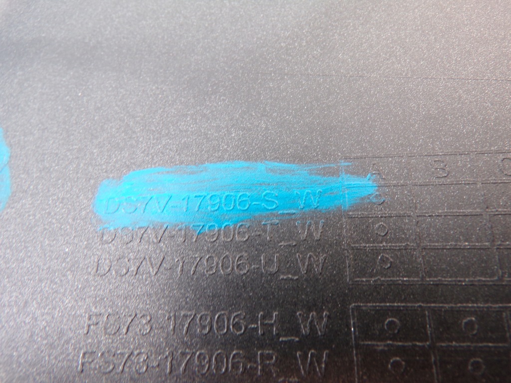 Ford оригінальний номер ds7v-17906-s бампер в Україні