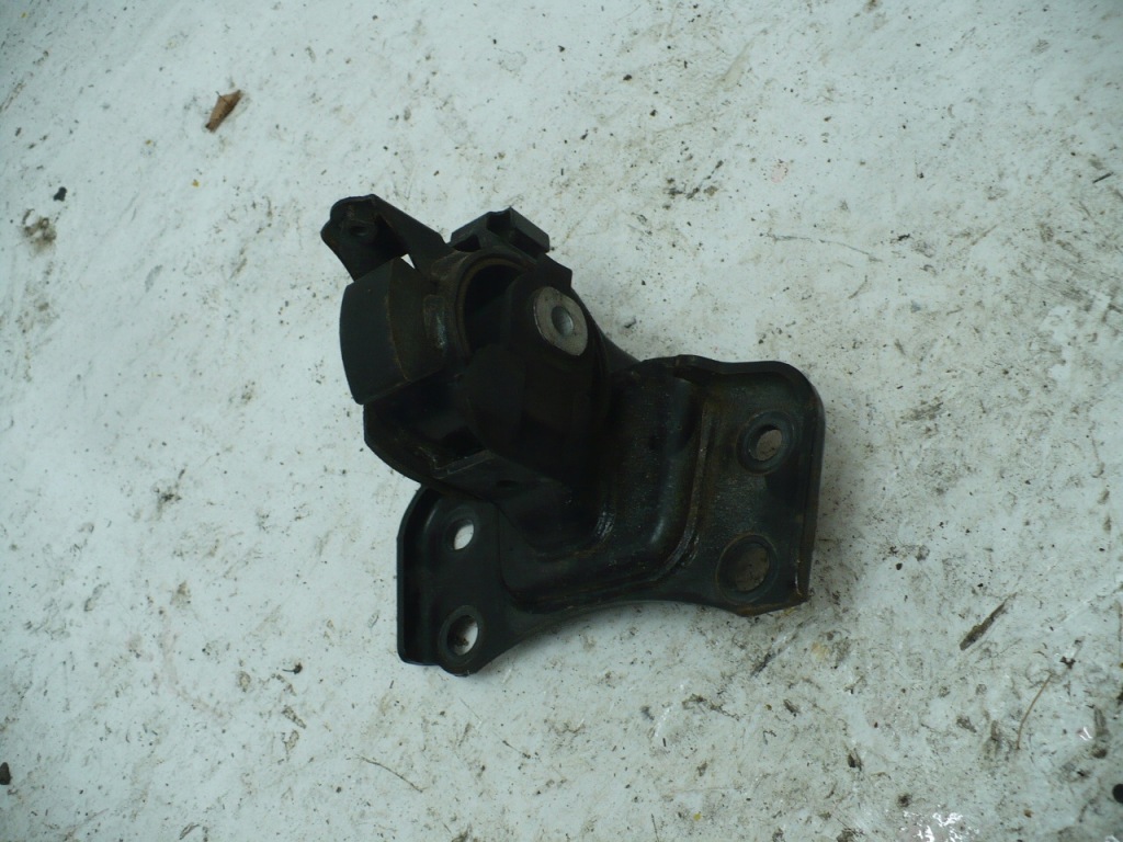 фото №1, Кронштейн подушка двигуна ліва lexus ct200h