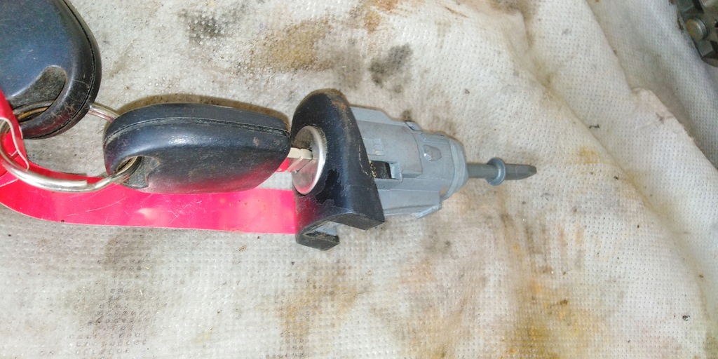 фото №9, Vw fox колонка кермова замок запалювання ключі 05r eur
