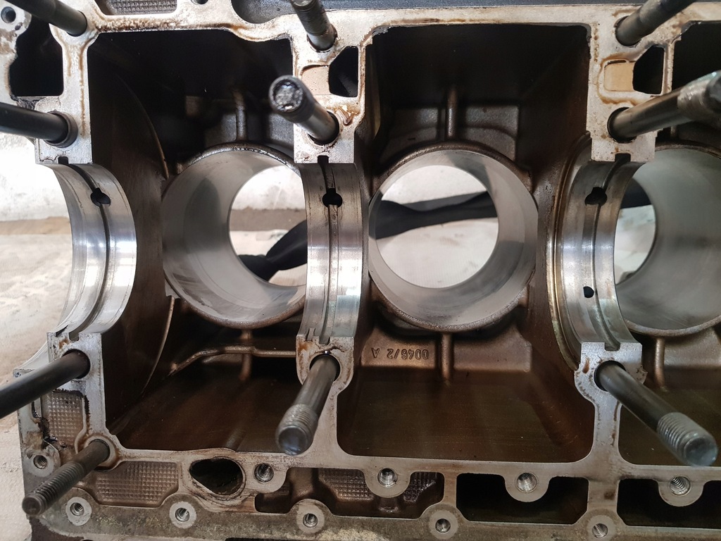 фото №11, Блок двигуна 9441011108r porsche 944 2.5 b m44/51