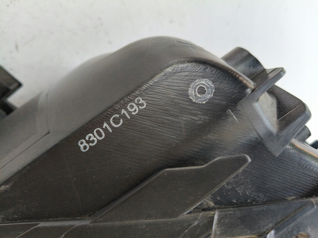 Лампа ліва фара mitsubishi space star 13- Доставка