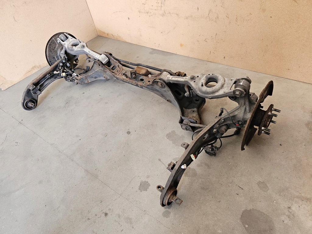фото №5, Hyundai i40 kombi 2012- задня балка підвіска підрамник