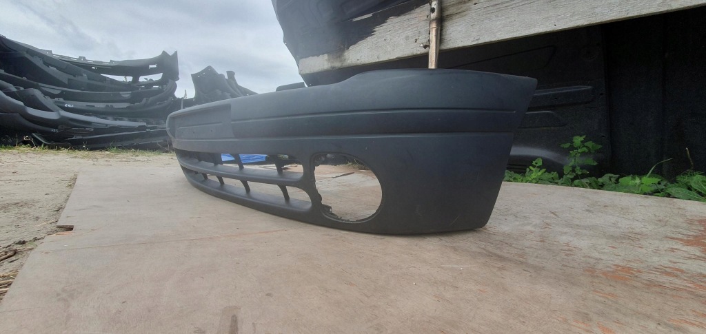 Бампер перед передній renault clio ii 7701470895 в Україні