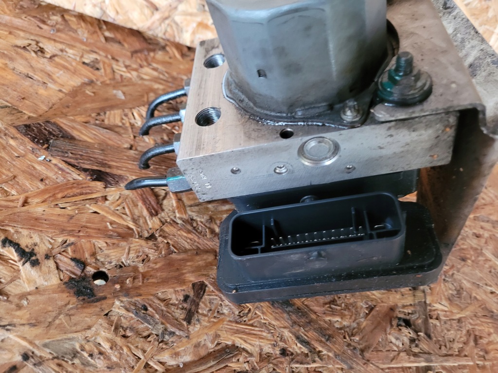 фото №2, Насос abs тормозная tesla model x 1037797-00