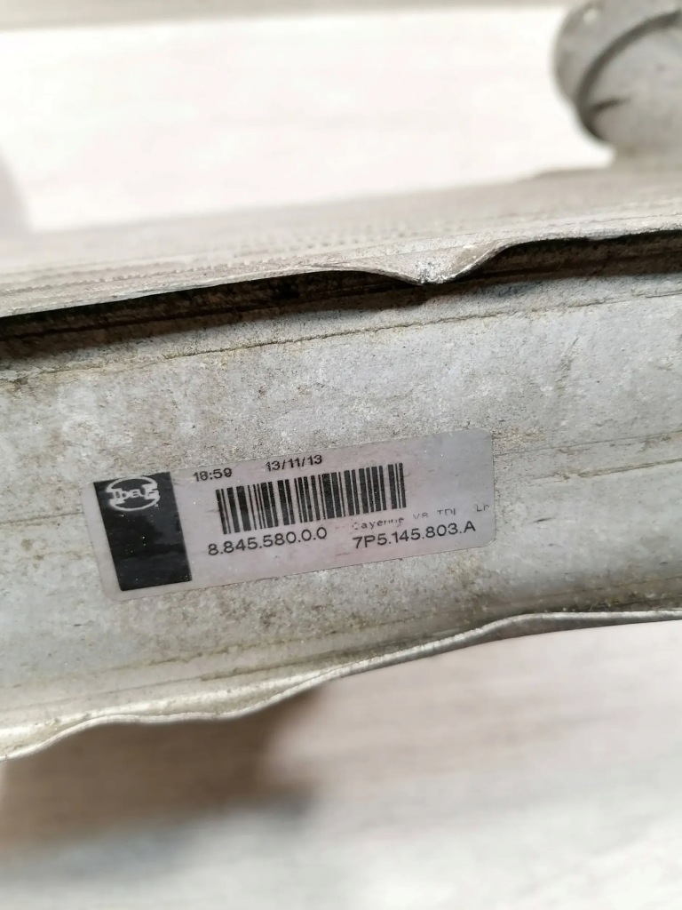 Cayenne радиатор интеркулер правая 7p5145803a Недорого