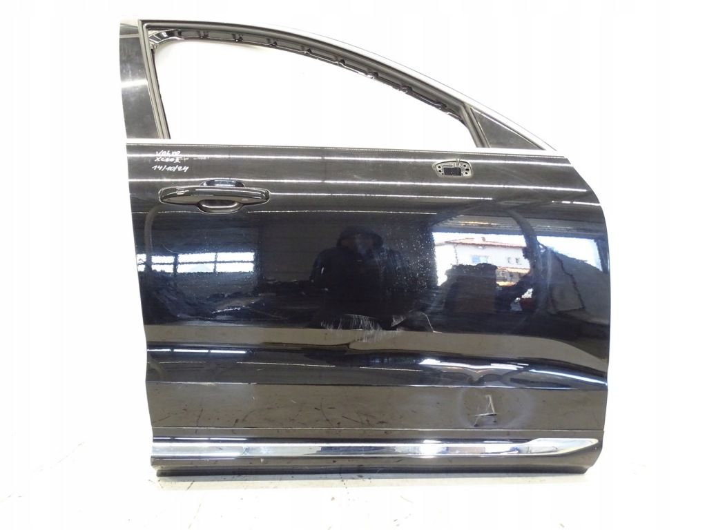 фото №1, Дверь правый перед правое передние volvo xc60 ii 17- чёрные