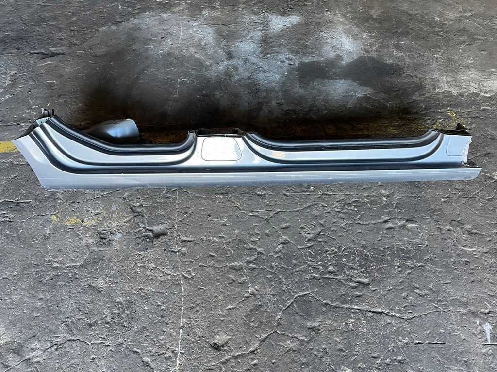 фото №1, Порог правый vw golf vi v plus la7t orginał bez ржавчина śląsk