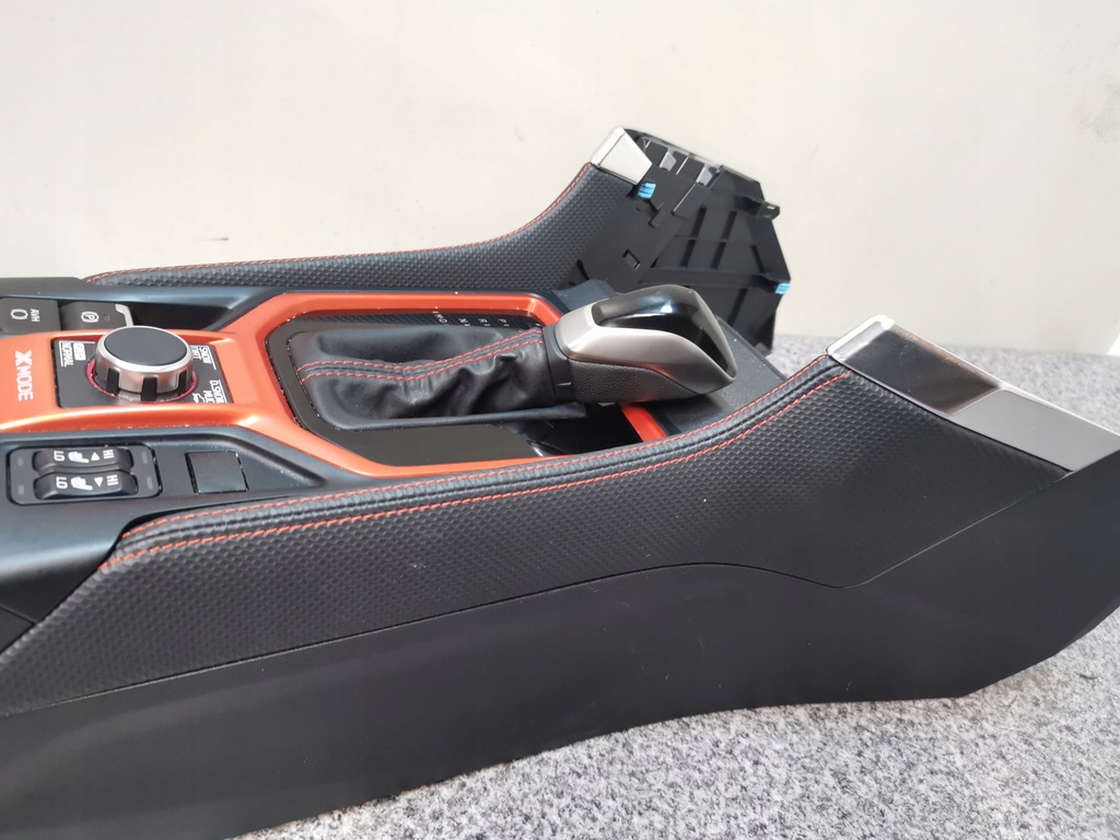 фото №11, Subaru forester v 19 туннель средний подлокотник sport usa