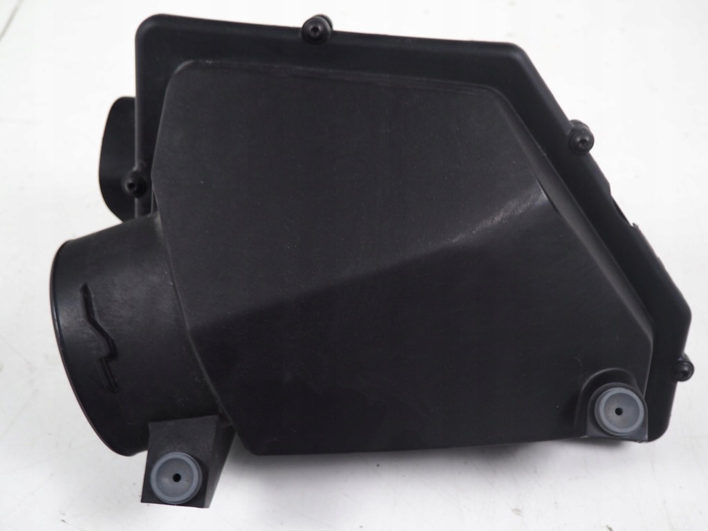 фото №1, Корпус фильтра воздуха bmw x7 g07 8689754