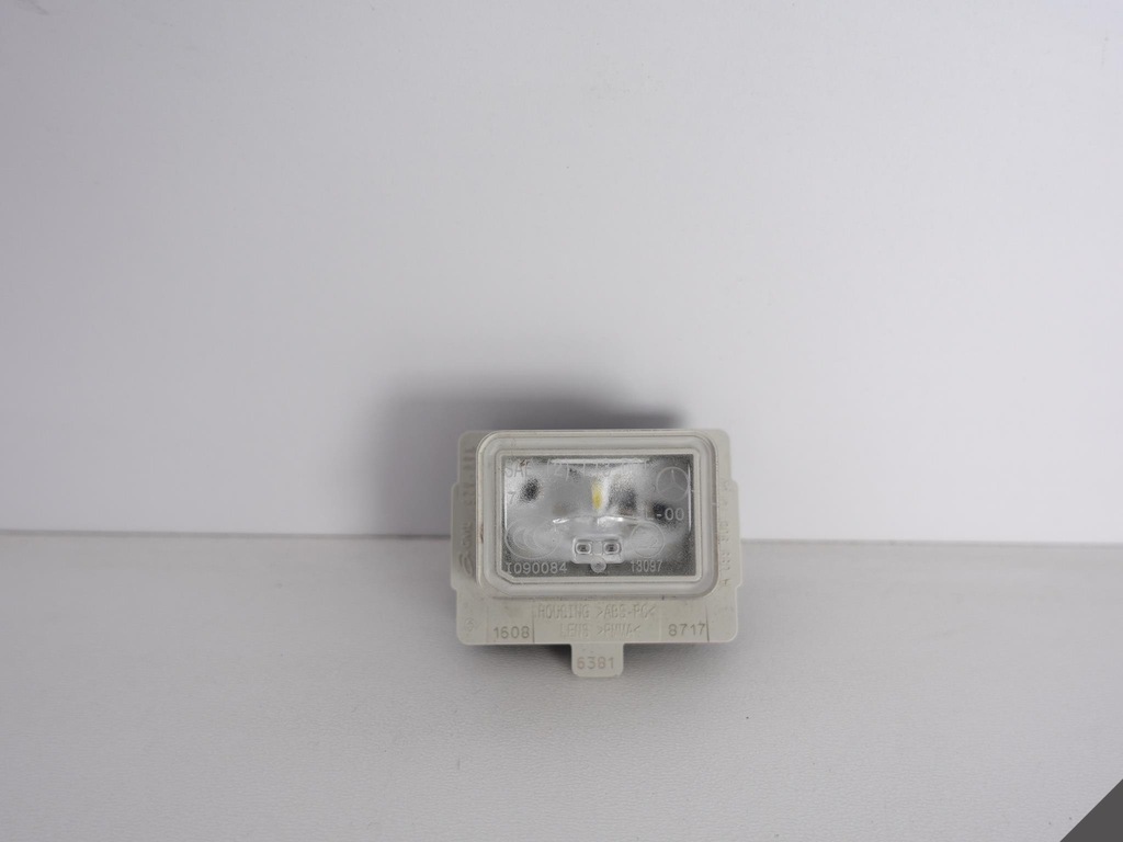 фото №1, Mercedes cls c218 w212 w205 лампа led номерного знака задняя