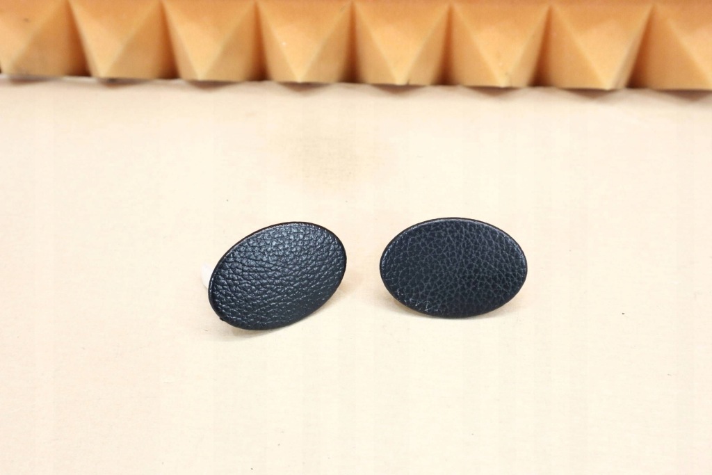 фото №1, Mercedes slk 171 r171 заглушка обшивка дверь правая левая комплект