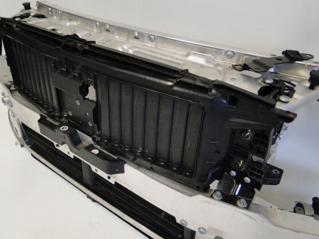 фото №9, Mercedes c klasa w206 s206 206 pas передний усилитель перед комплект