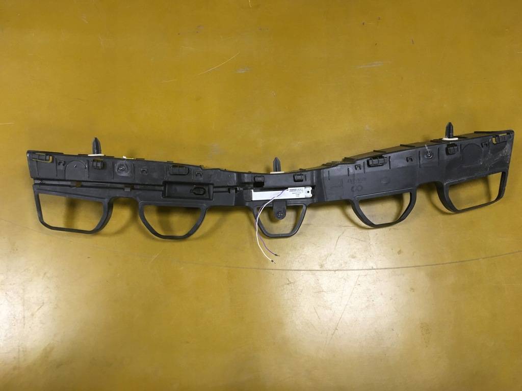 фото №1, Напрямна кронштейн бампера задня renault megane iv hb