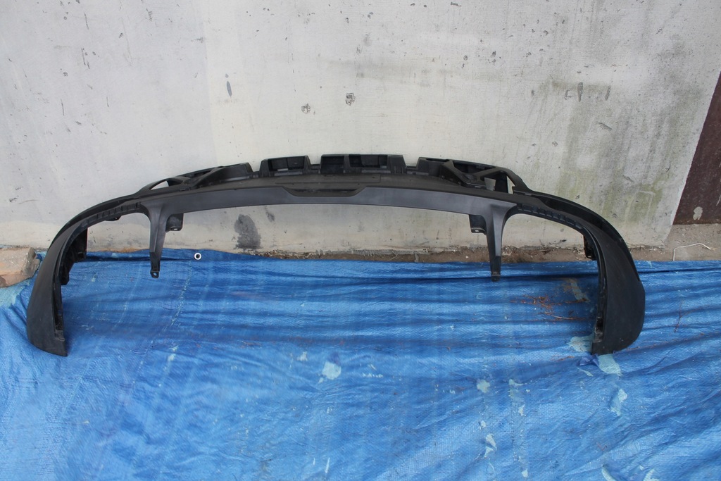 фото №6, Porsche macan 95b накладка бампера задняя задняя 95b8