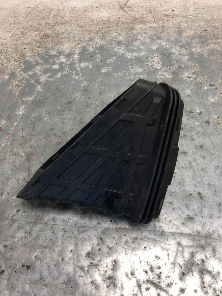 фото №1, Труба воздухозаборник воздуха audi q5 8r0129739