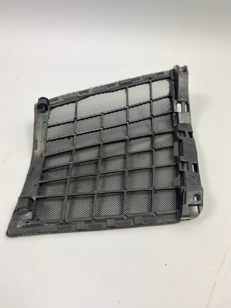 фото №13, Защита накладка динамика правая w панель приборная консоль mercedes w124