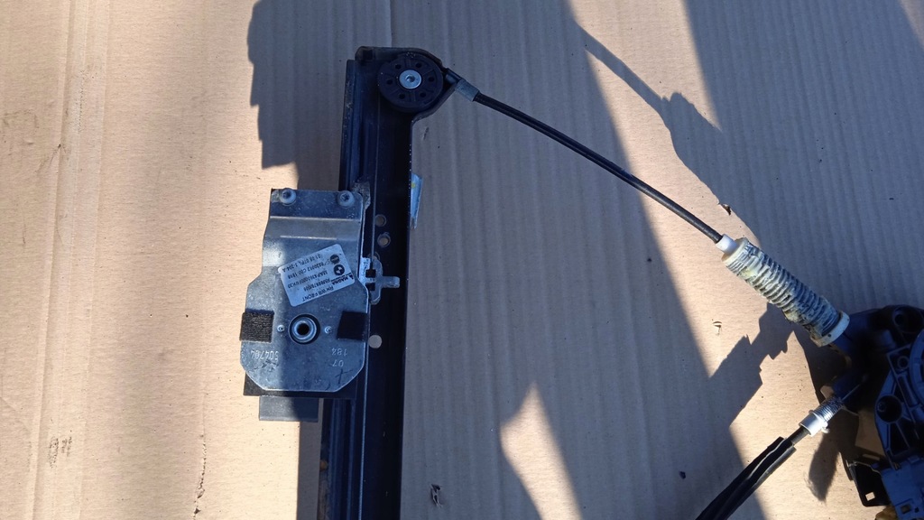 фото №11, Mini one r56 механизм моторчик стекло перед правый