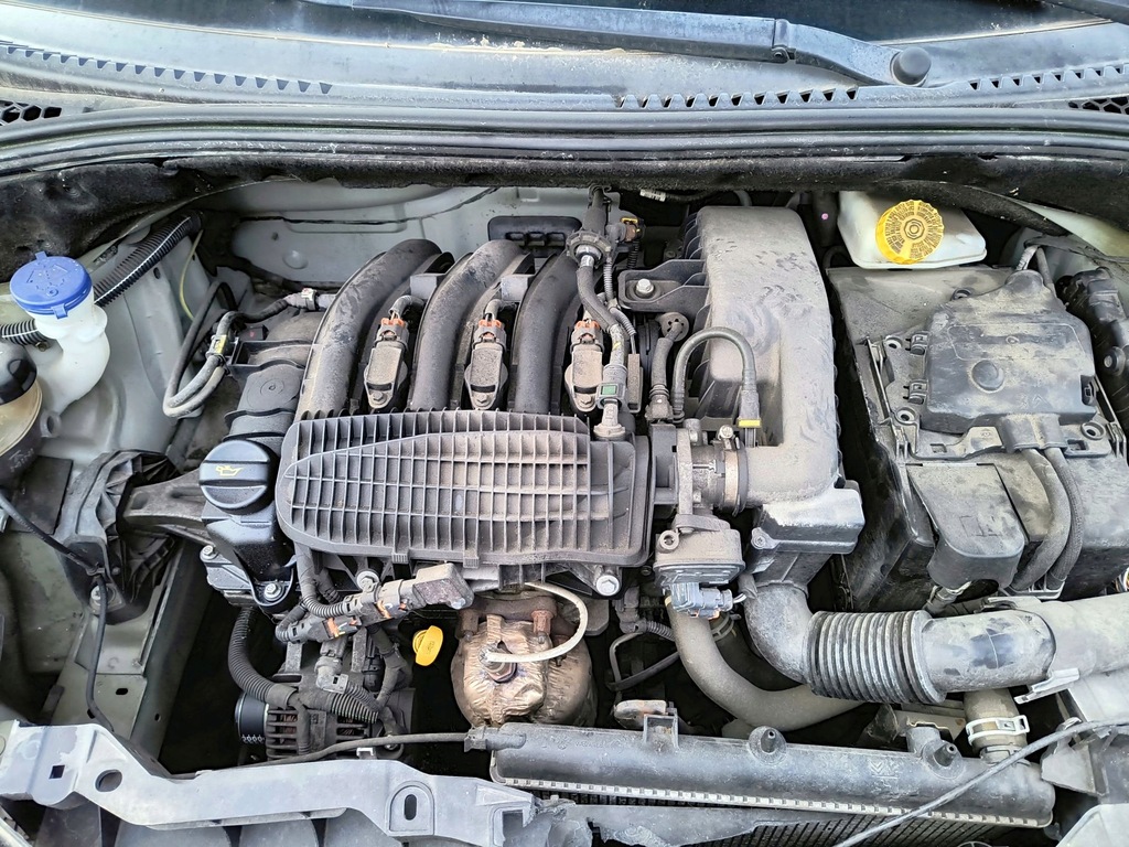 фото №14, Капот кришка двигуна петля петлі шумоізоляція citroen c3 ii 09- kdk