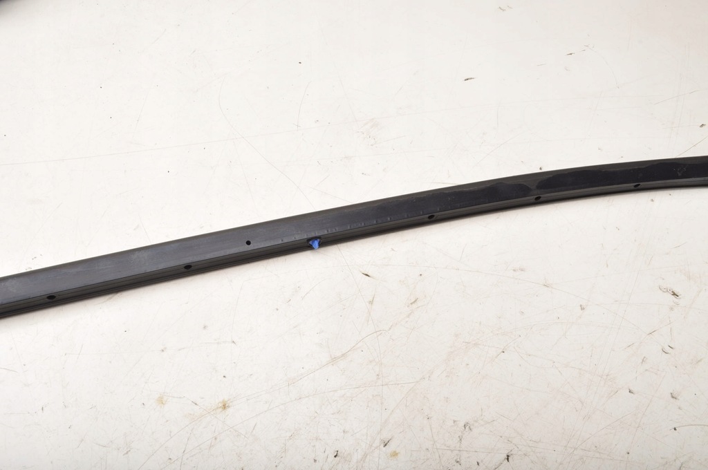 фото №9, Land rover defender l663 прокладка двері правий перед 21r l8b2-20518-b rh