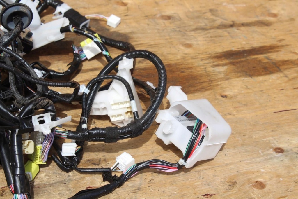 Джгут електропроводка електрична задній задня lexus ux 250h 2021 Зі Шроту