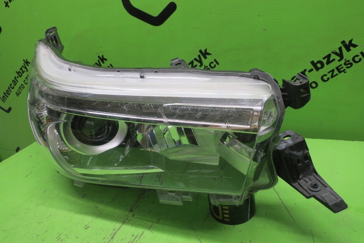 фото №3, Toyota hilux фара правий led 2016 2017 2018-