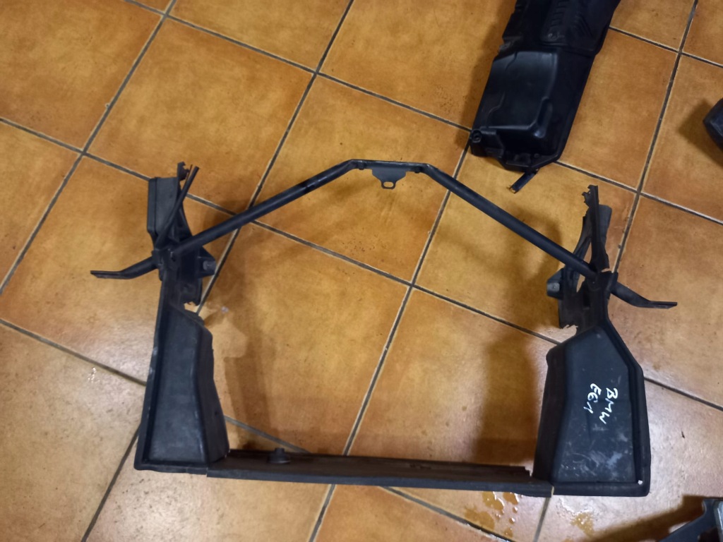 фото №1, Bmw e60 e61 03-10 pas передній підсилювач передній