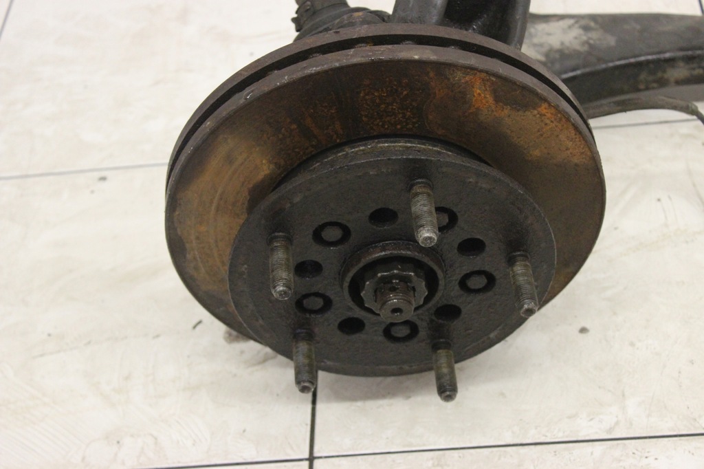 фото №9, Поворотный кулак диск рычаг левый перед custom 12r- 2.2