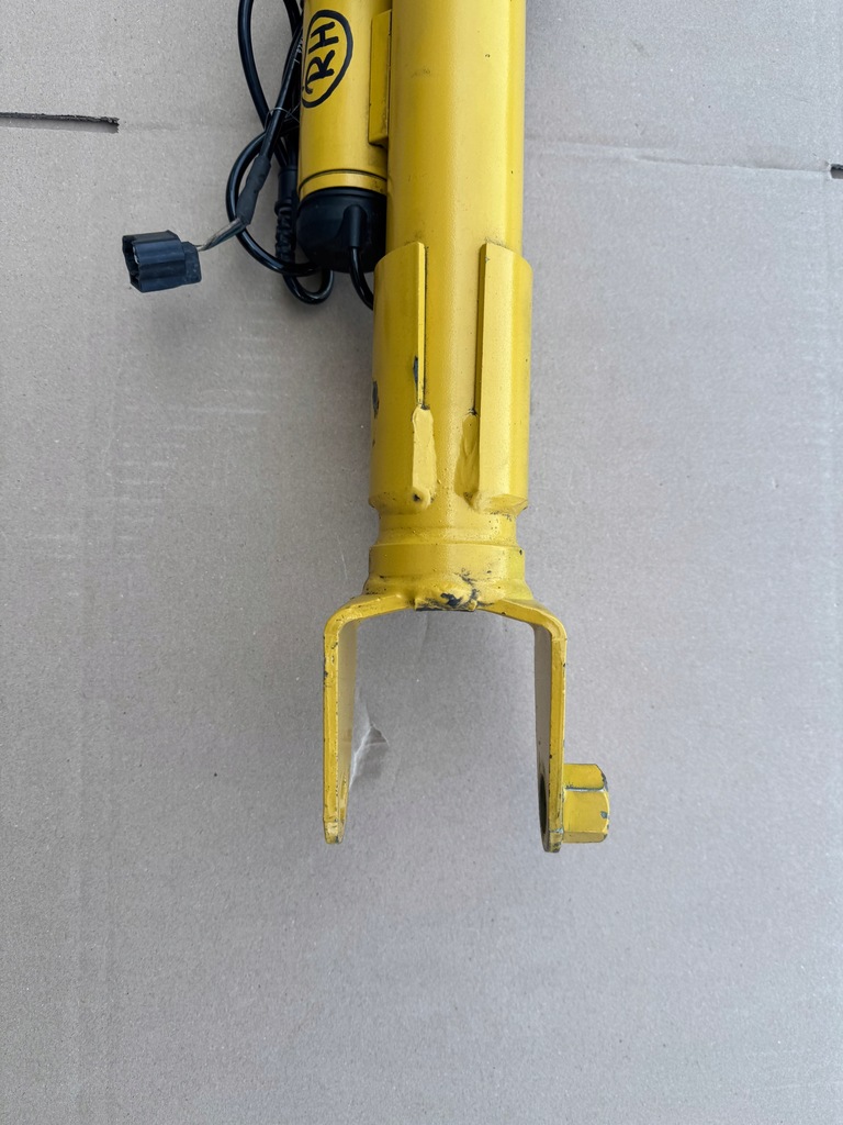 фото №6, Dodge challenger charger srt передний правый амортизатор 2015+